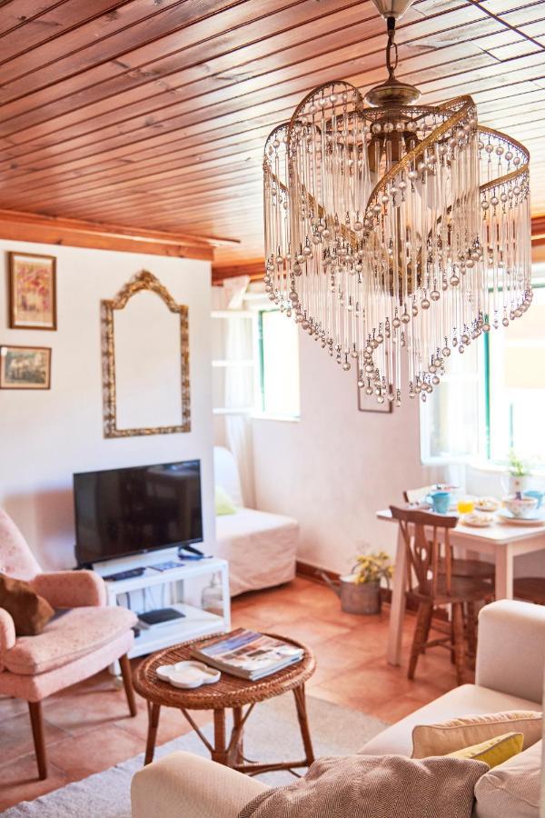 Light Filled Apartment Near Chiado, By Timecooler リスボン エクステリア 写真