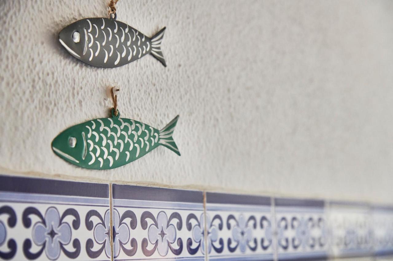 Light Filled Apartment Near Chiado, By Timecooler リスボン エクステリア 写真